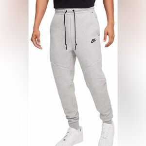 Nike Men's Tech Fleece Joggers Dark Heather Grey